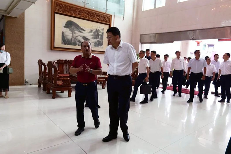 The Mayor of Foshan City, Bai Tao, Visited Yuteng Medical and Spoke Highly of It