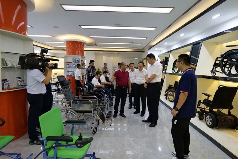 The Mayor of Foshan City, Bai Tao, Visited Yuteng Medical and Spoke Highly of It